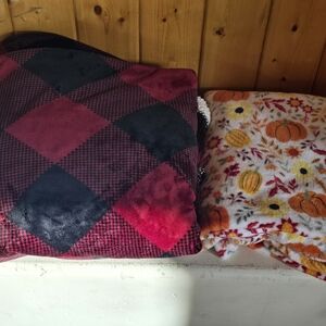 Throw Blankets-SOFT